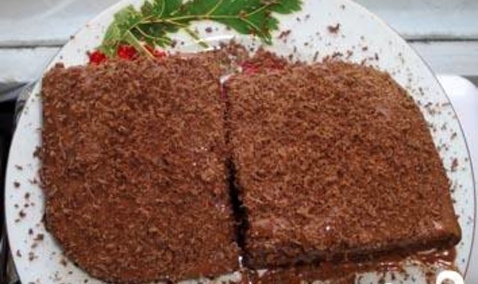 Шоколадное пирожное