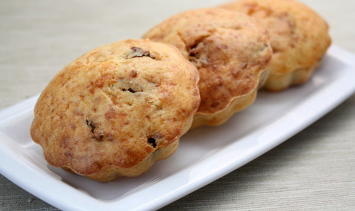 Творожные маффины с вялеными помидорами