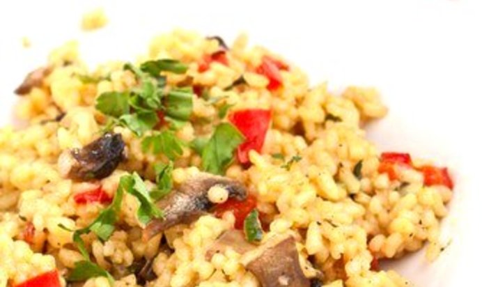 Куриный плов с грибами и базиликом