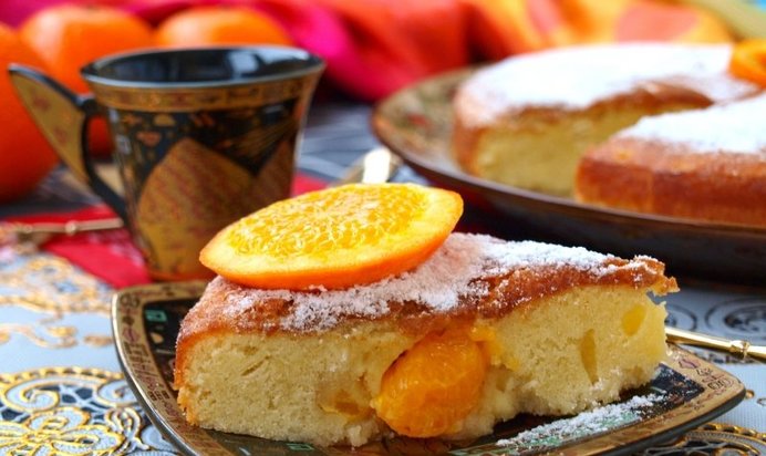 Шарлотка с мандаринами