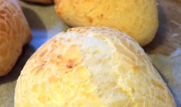 Бразильский безглютеновый сырный хлеб Пао ди кейжу