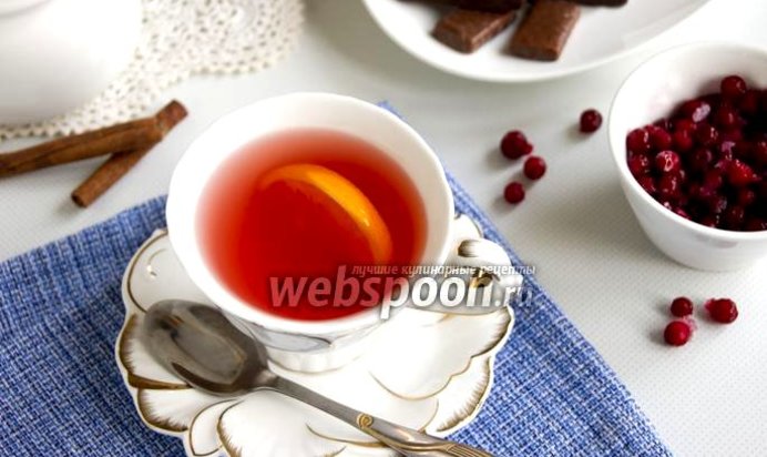 Зелёный чай с брусникой и апельсином