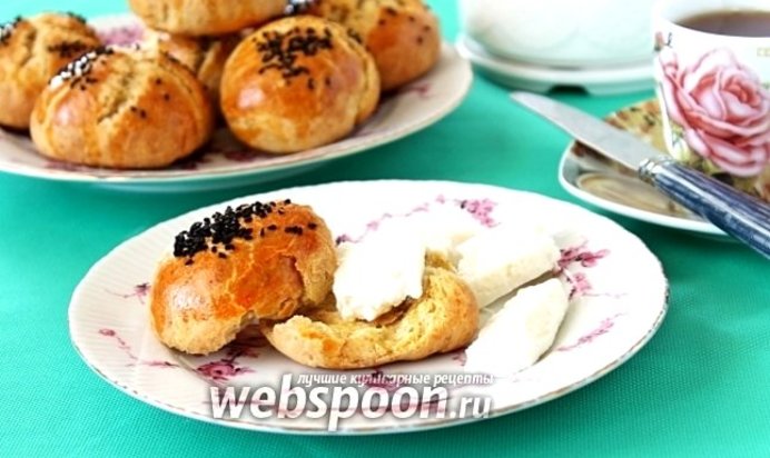 Хлебные булочки с кунжутом