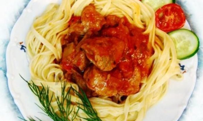 Гуляш с овощами