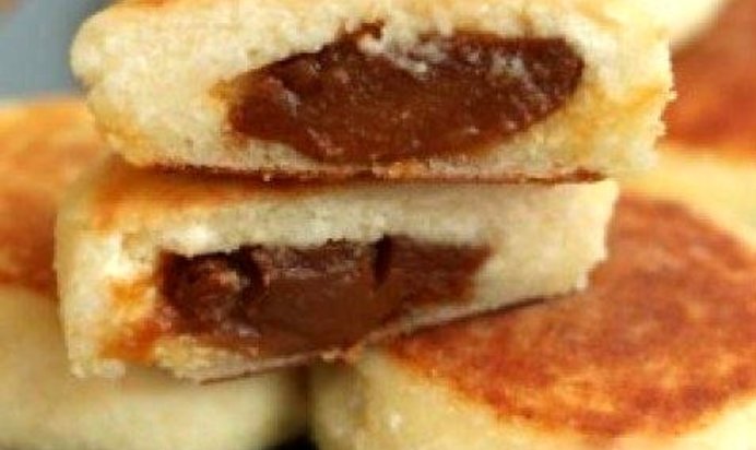 Сырники с вареной сгущенкой