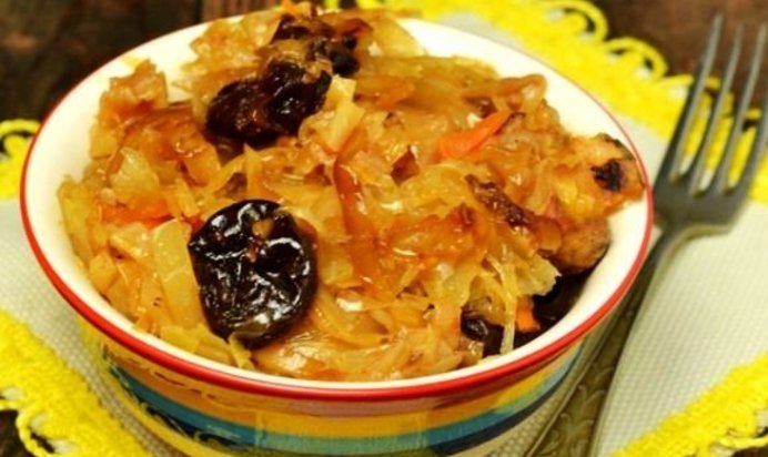 Солянка с мясом в мультиварке