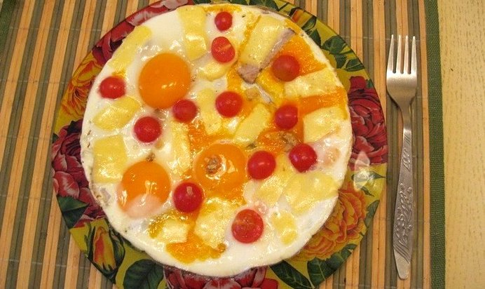 Яичница с мясом