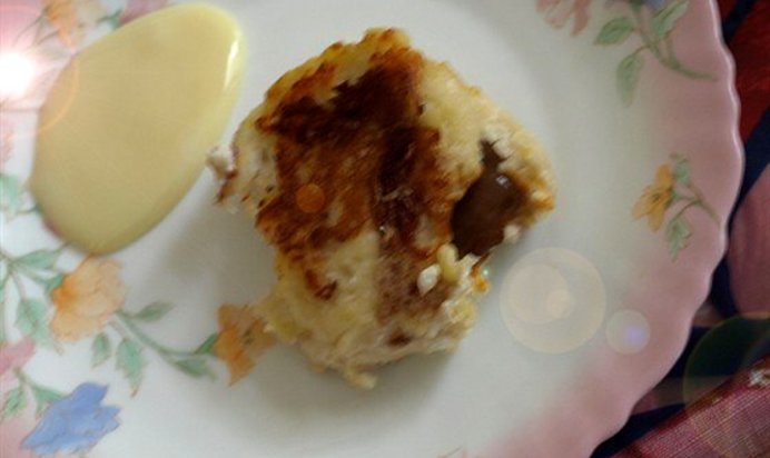 Банановые сырники с начинкой из вареной сгущенки