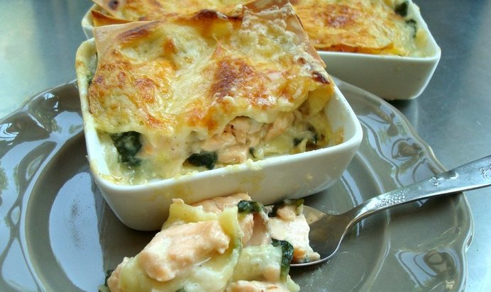 Лазанья с лососем и шпинатом