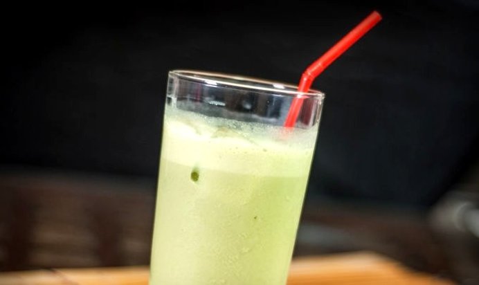 Зеленый чай латте