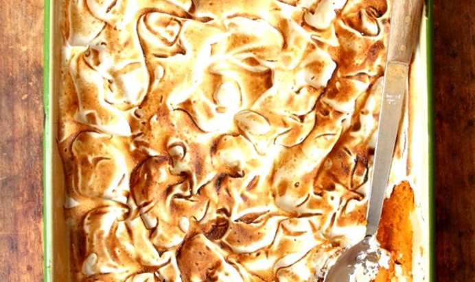 Запеканка из батата с бурбоном и ананасом