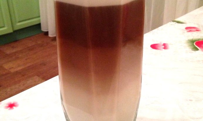 Латте макиато во френч-прессе