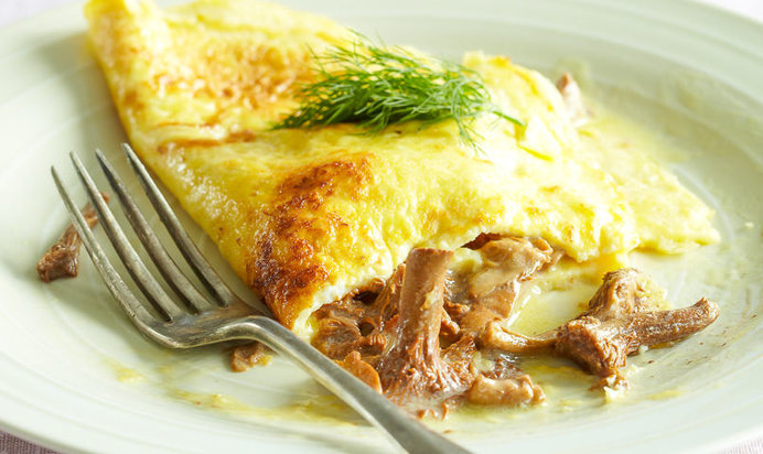 Омлет с лисичками