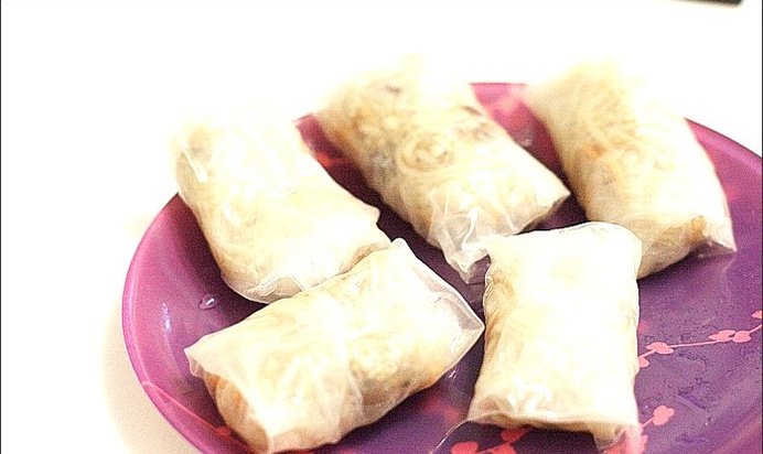 Спринг-роллы с куриным фаршем и грибами