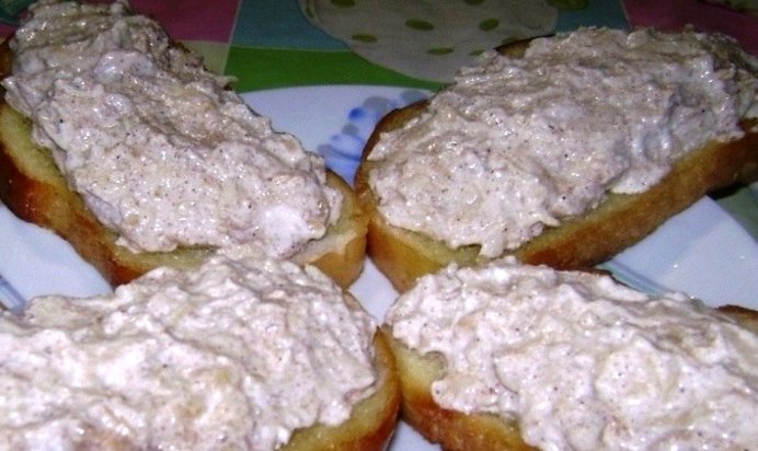 Бутерброды с творожно-яблочной массой