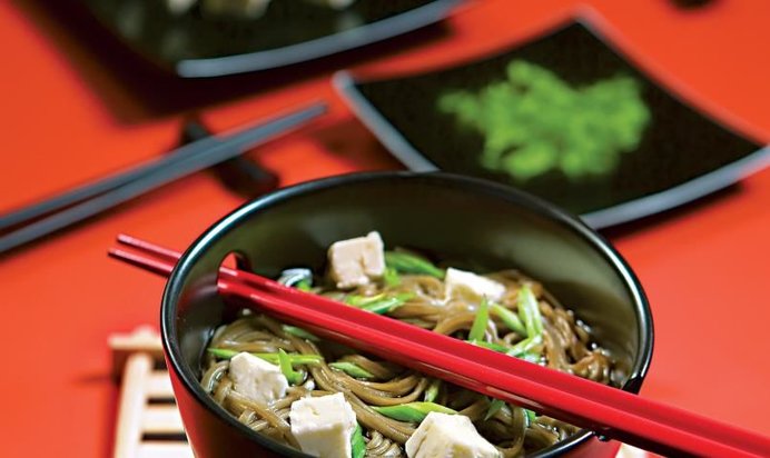 Гречневая лапша с тофу