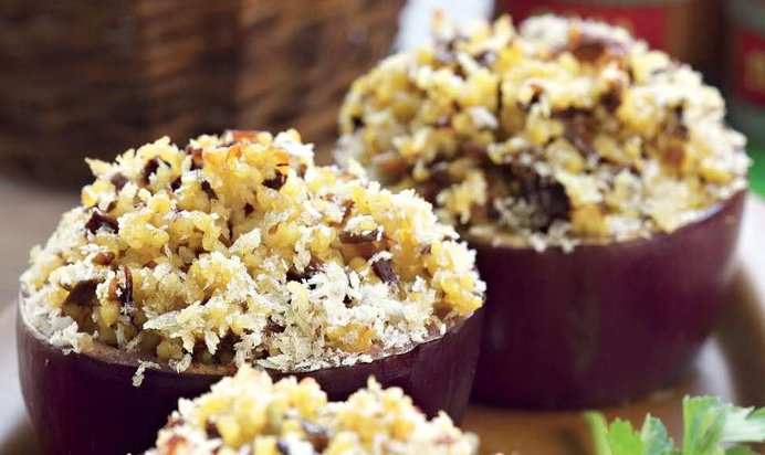 Баклажаны с грибами и пшенкой