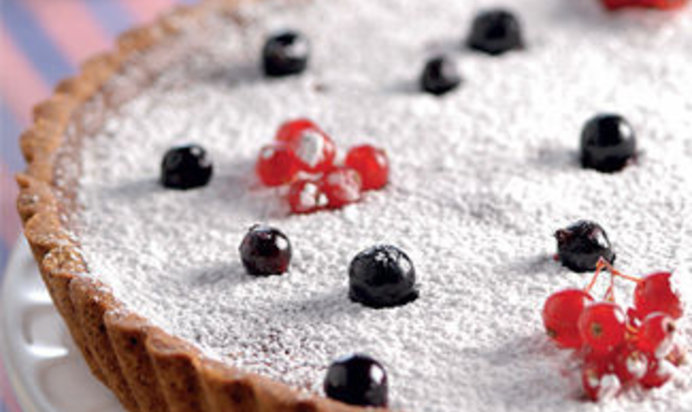 Пирог со смородиной и красным вином