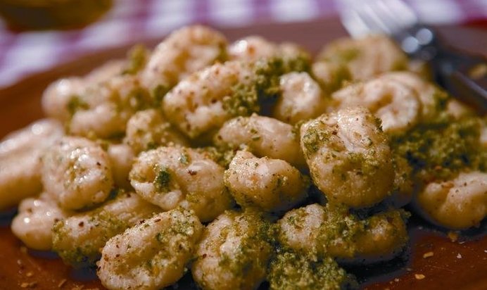 Картофельные ньокки с песто