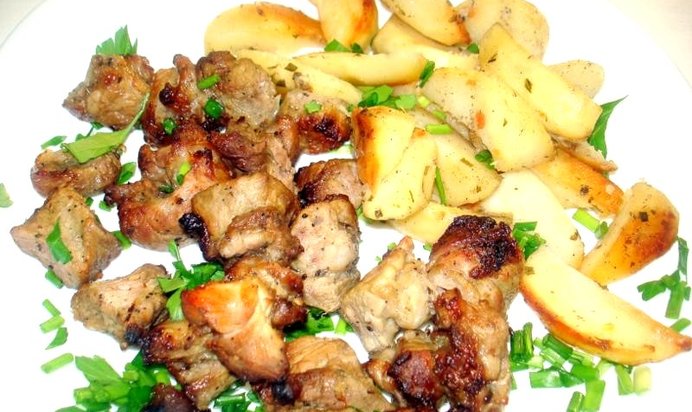 Шашлык с картофелем запеченный в духовке