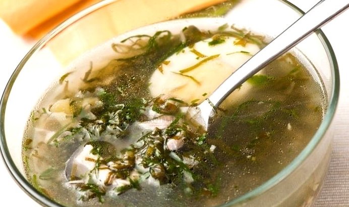 Щи из щавеля в мультиварке