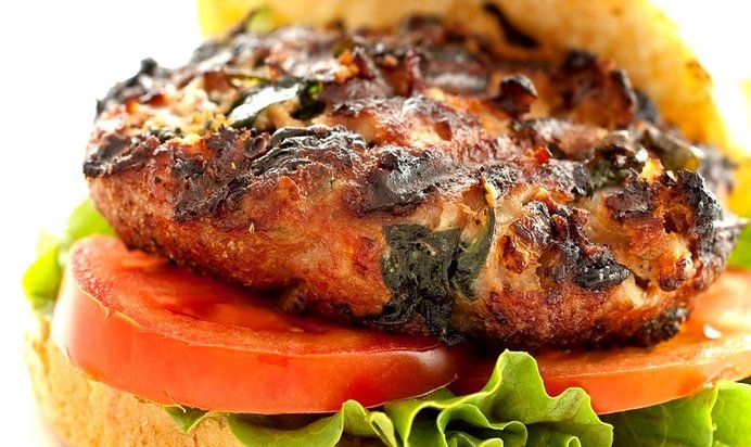 Пикантный бургер с индюшатиной