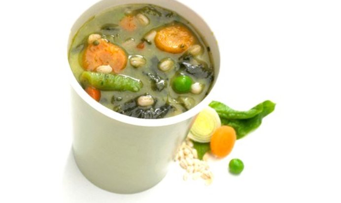 Бульон с кореньями и зеленью