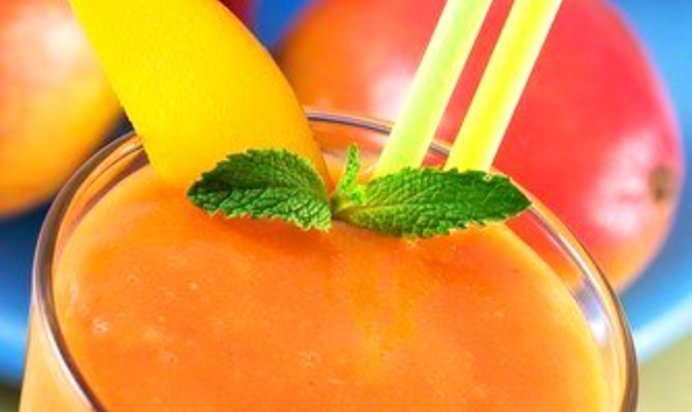 Морковно-манговый сок