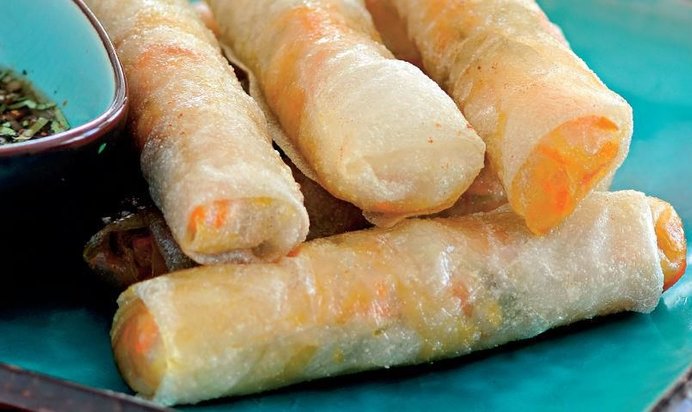 Спринг-роллы с крабами и свининой