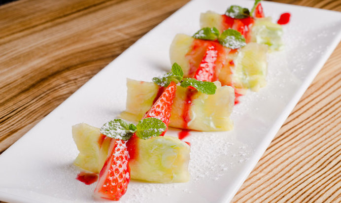 Роллы из ананаса