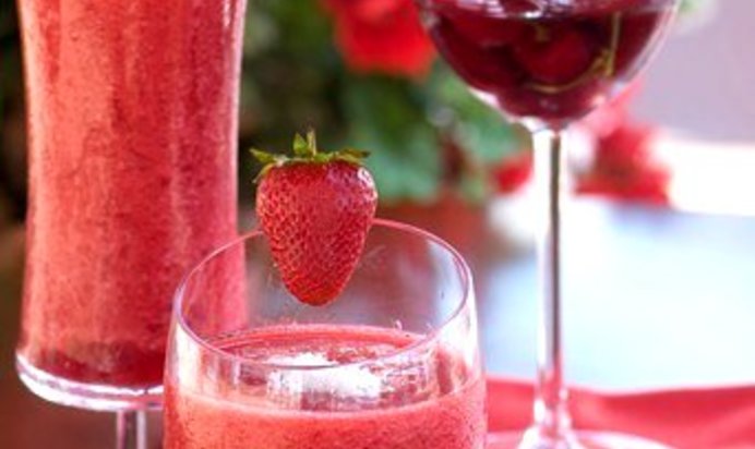 Вишнево-ягодный смузи