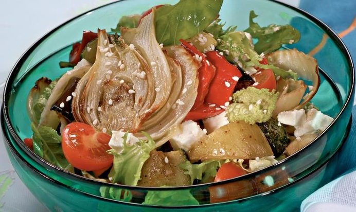 Бульон с яйцом