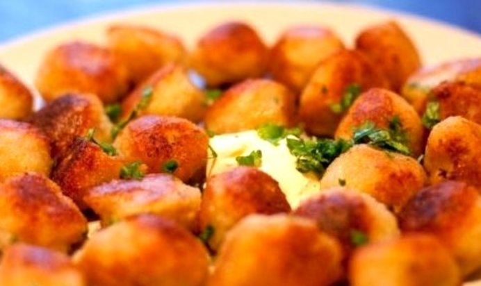 Жареные пельмени в мультиварке