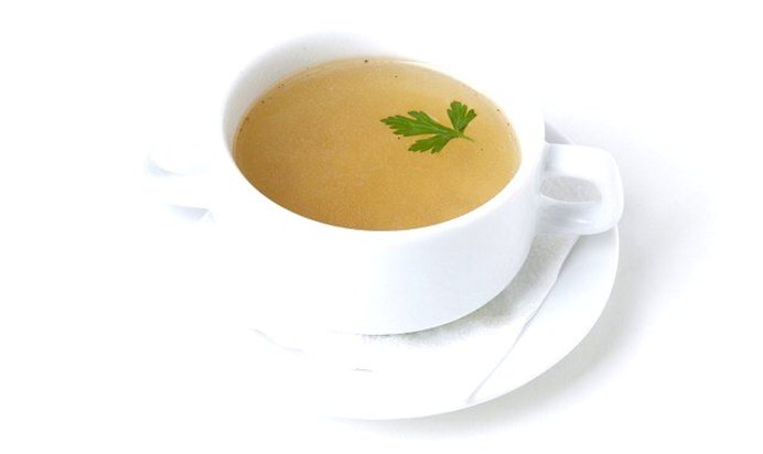 Простой куриный бульон