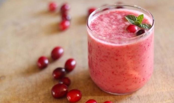 Молочно-клюквенный смузи