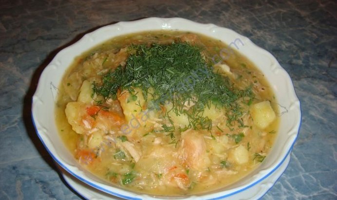 Свиной гуляш из свинины с подливкой