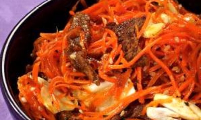 Корейская морковь с мясом