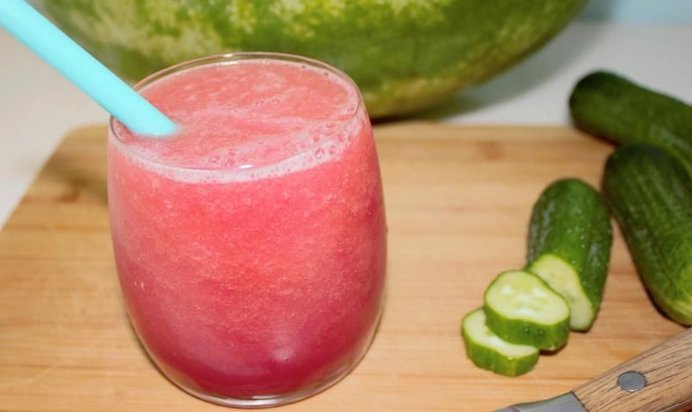 Арбузный смузи с огурцом