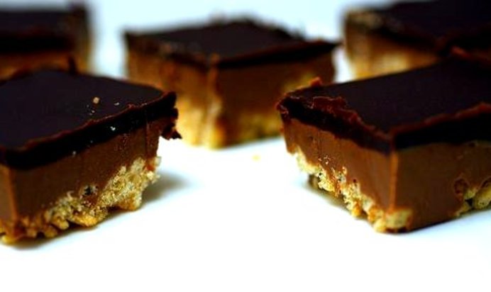 Пирожные с арахисовым маслом и воздушным рисом