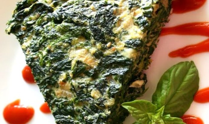Омлет со шпинатом и сыром
