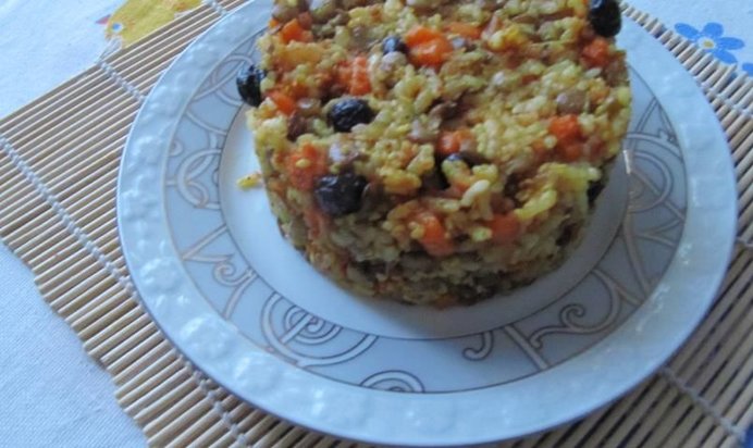 Запеканка из риса с чечевицей