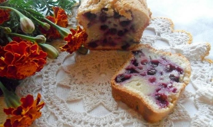 Кекс с ягодами