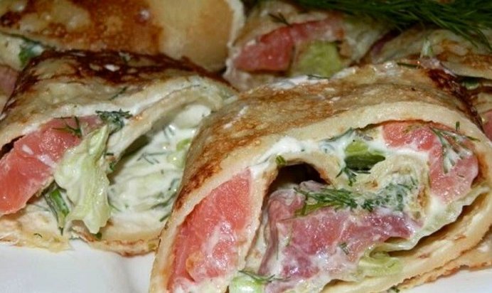 Блинные роллы с семгой