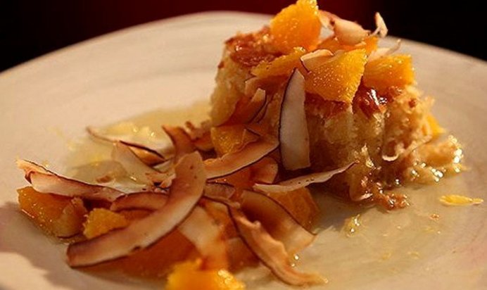 Ближневосточный кокосовый кекс с цитрусовым сиропом