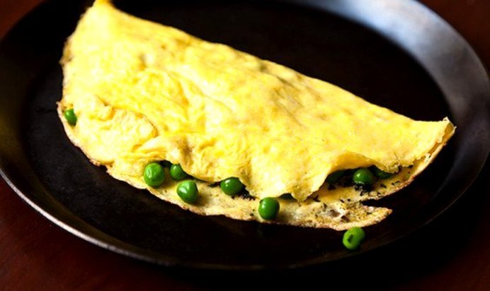 Гороховый омлет с мятой и маскарпоне