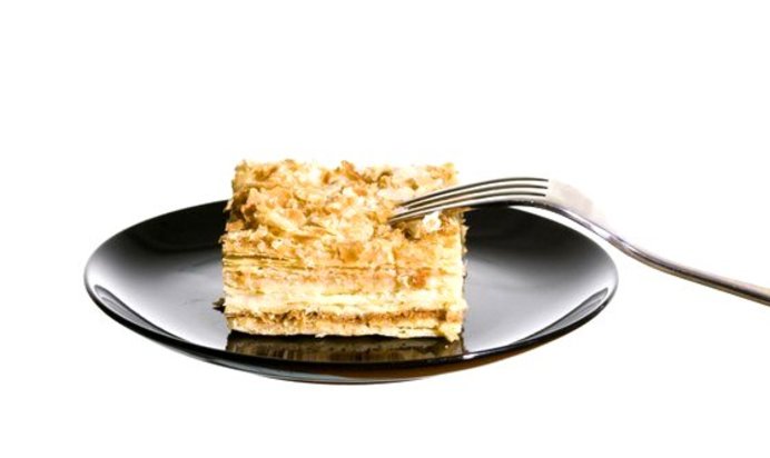 Слоеное пирожное с кремом