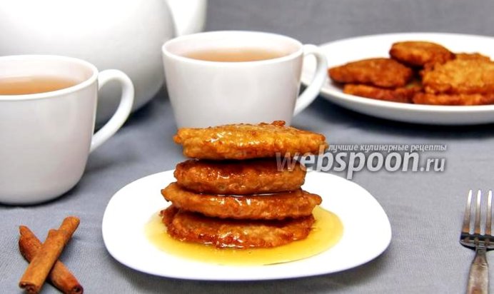 Яблочные оладьи