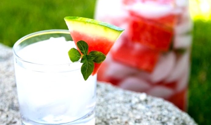 Ароматизированная вода