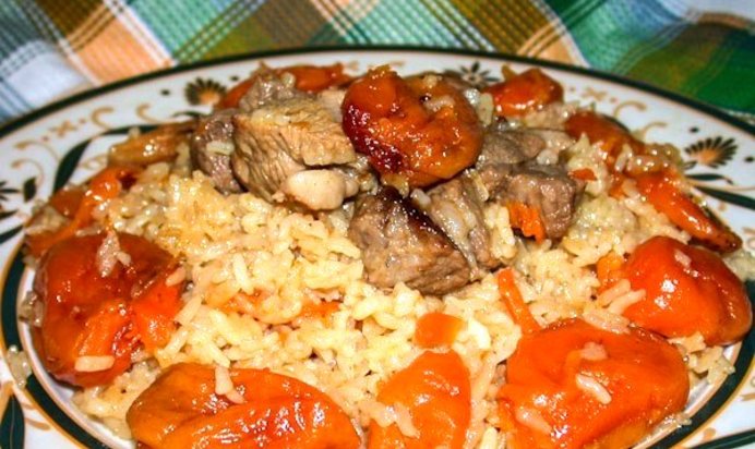 Плов с курагой