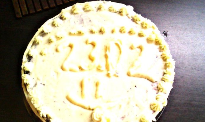 Бисквитный торт со сгущенным кремом